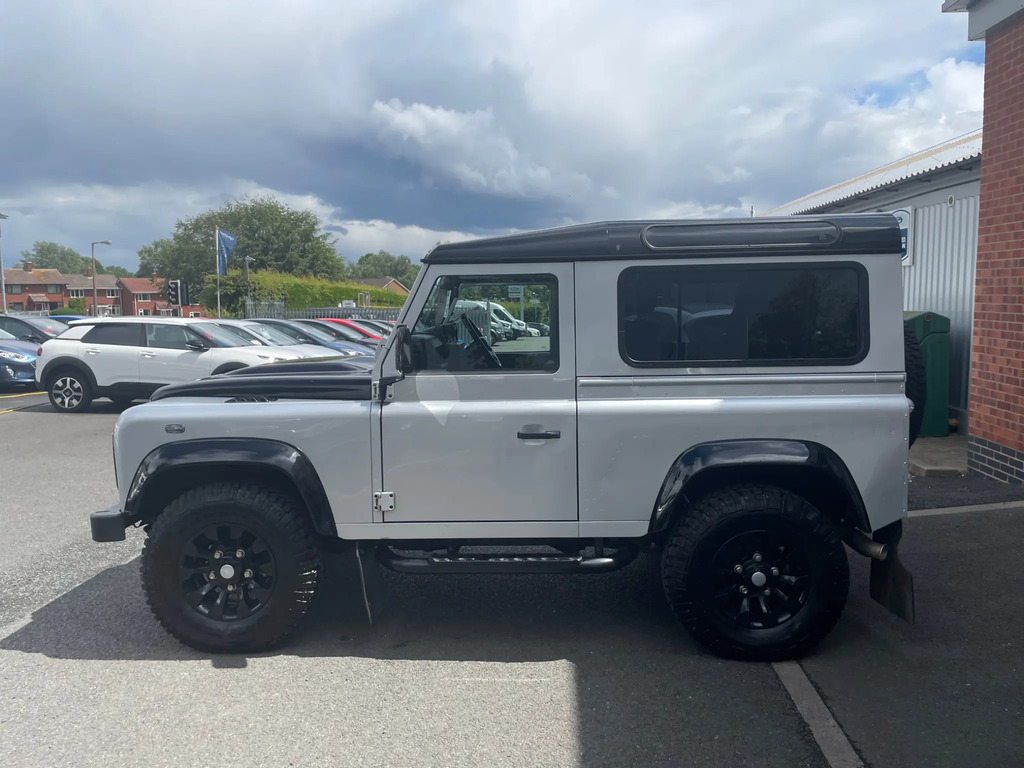 Land Rover Defender 90 2.2 Tdci Xs Station Wagon Double Cab Ma FP63NXD #3