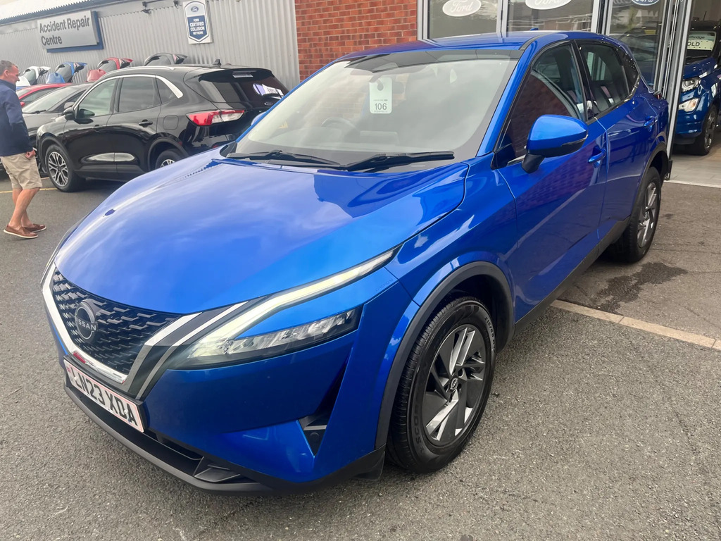 Nissan Qashqai 1.3 Dig-t Mhev Acenta Premium Suv Hybri LN23XDA #3