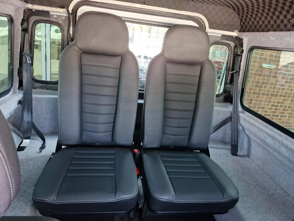 Land Rover Defender 90 County Silver #11