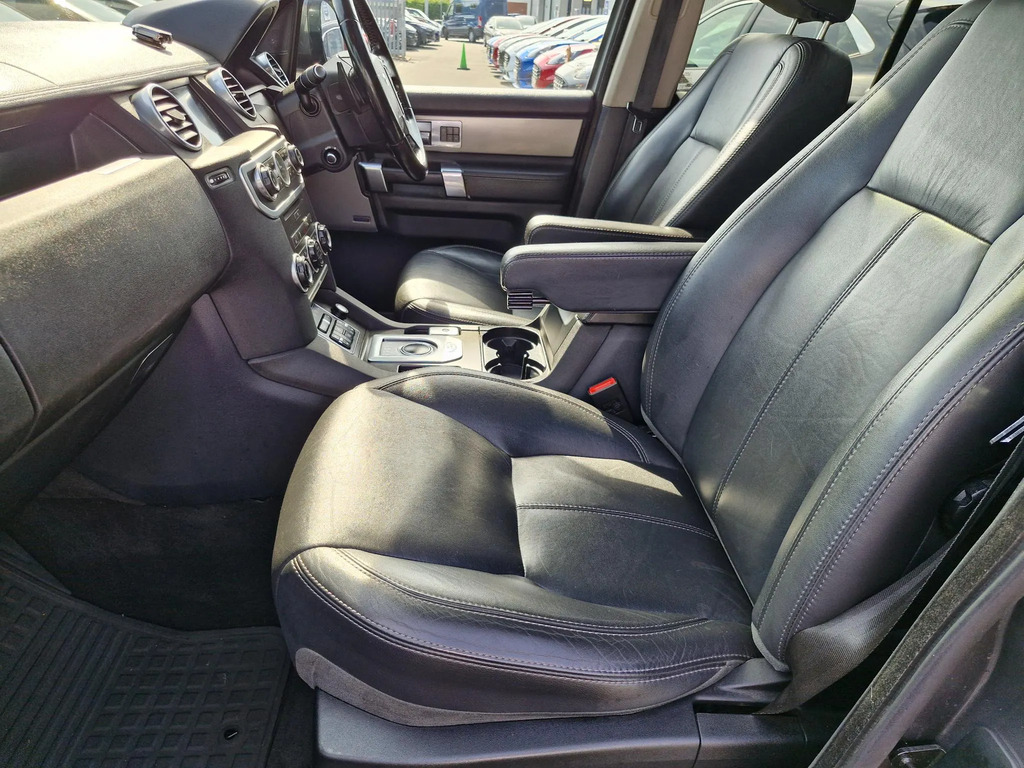 Land Rover Discovery 4 Sd V6 Xs Station Black #26