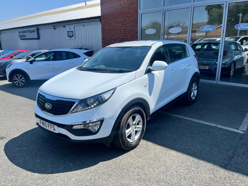 Kia Sportage 1.7 Crdi Ecodynamics 1 Suv 2Wd E White #2