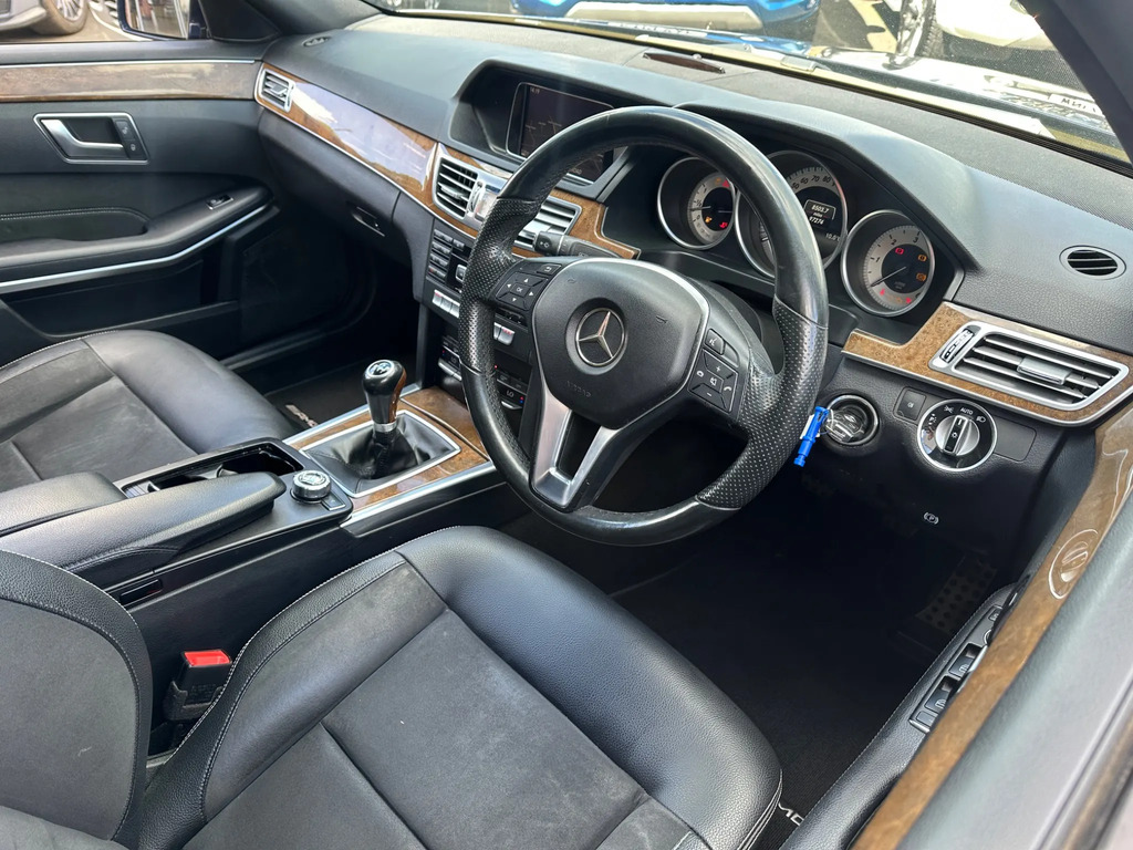 Mercedes-Benz E Class 2.1 E220 Cdi Amg Sport Saloon Eu #5