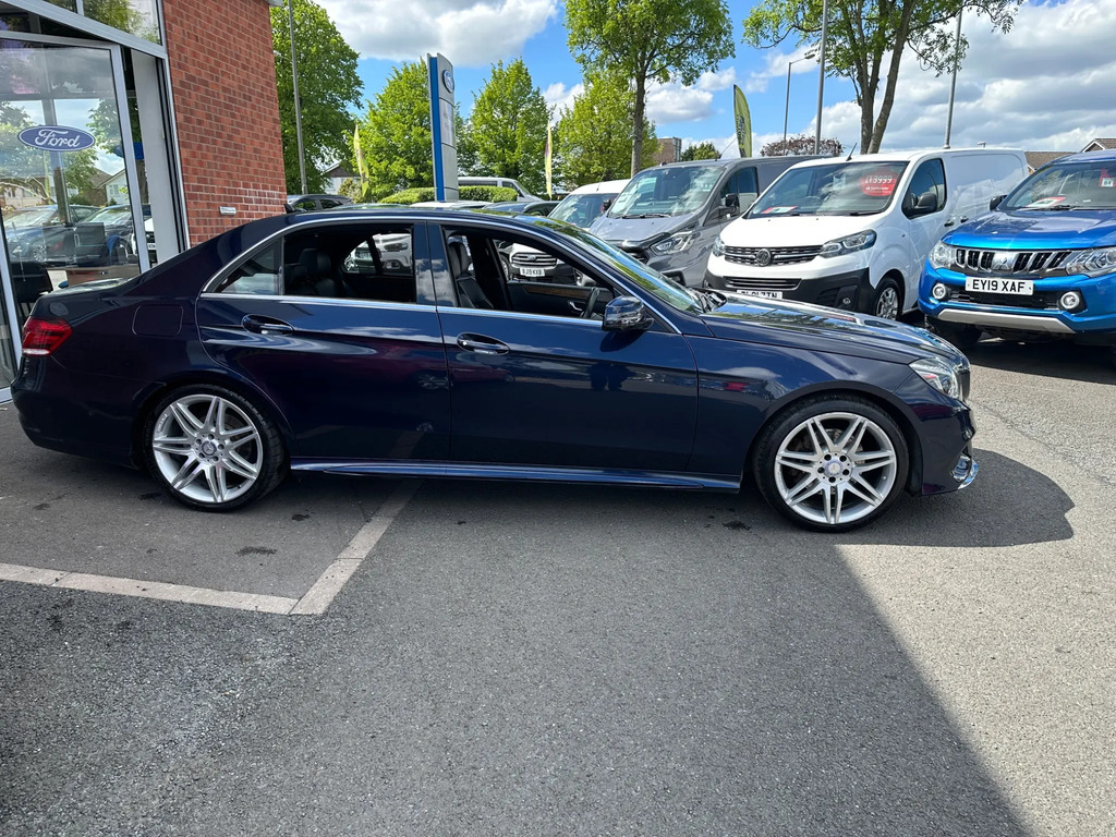 Mercedes-Benz E Class 2.1 E220 Cdi Amg Sport Saloon Eu #4