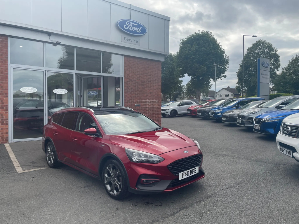 Ford Focus 1.0T Ecoboost Active X Vignale Estate A P40MPB