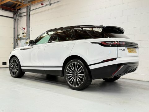 Land Rover Range Rover Velar 2.0 D240 R-dynamic FP68EOW White #2