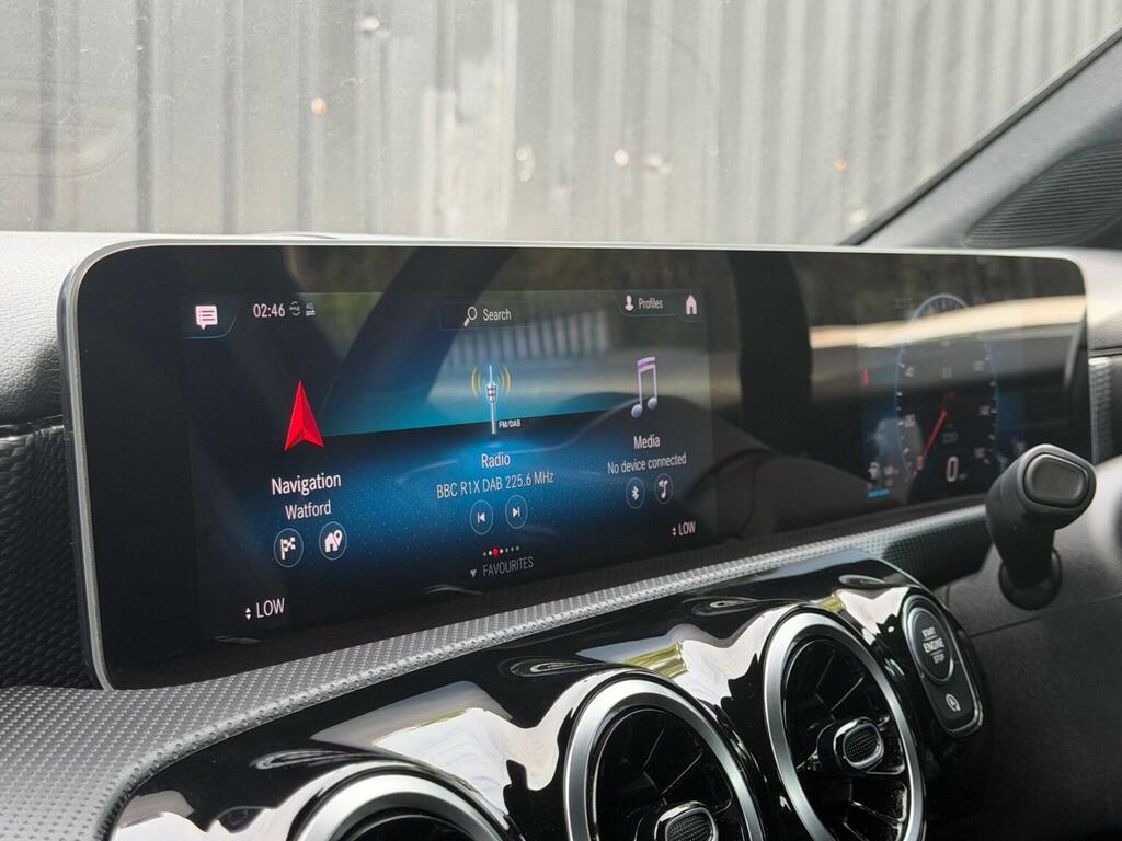 Mercedes-Benz A Class 1.3 A180 Sport Executive 7G-dct Euro 6 S S LS20GSO Black #2
