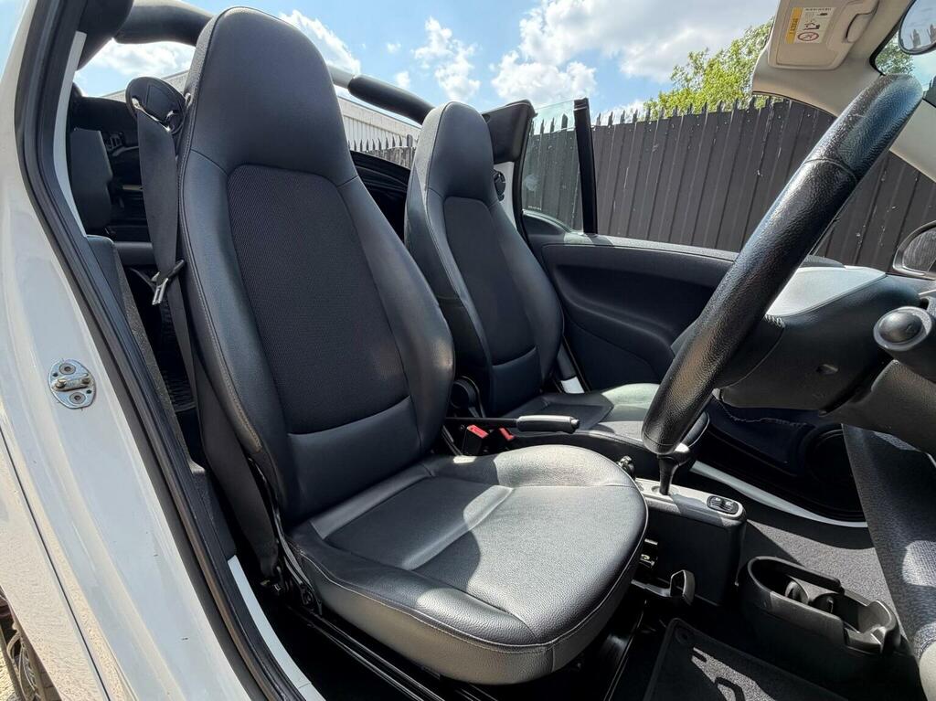 Smart Fortwo Cabrio Pulse Mhd White #11