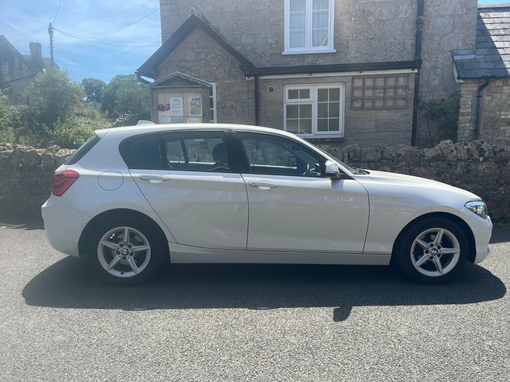 BMW 1 Series 1.5 116D Se Hatchback Euro 6 S White #2