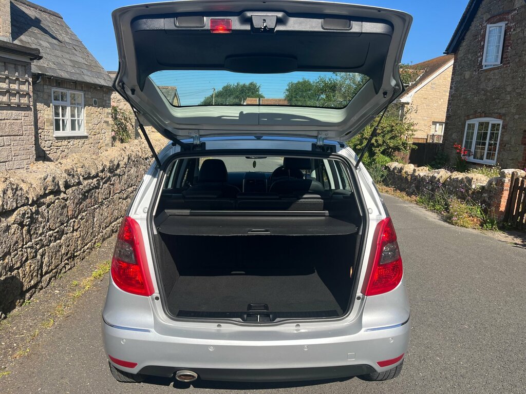 Mercedes-Benz A Class 1.7 A180 Avantgarde Se Hatchback Cvt 1 Silver #6