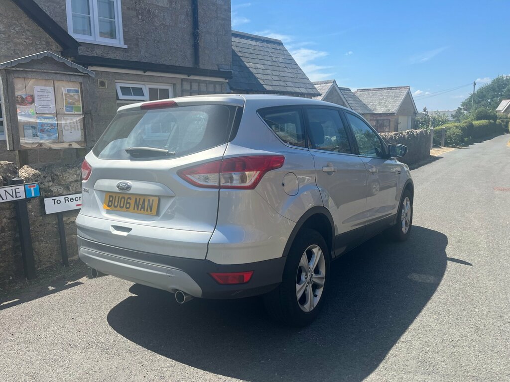 Ford Kuga 2.0 Tdci Zetec Suv 2Wd Euro 6 S Silver #4