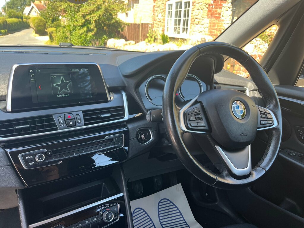 BMW 2 Series Gran Tourer Mpv Black #8