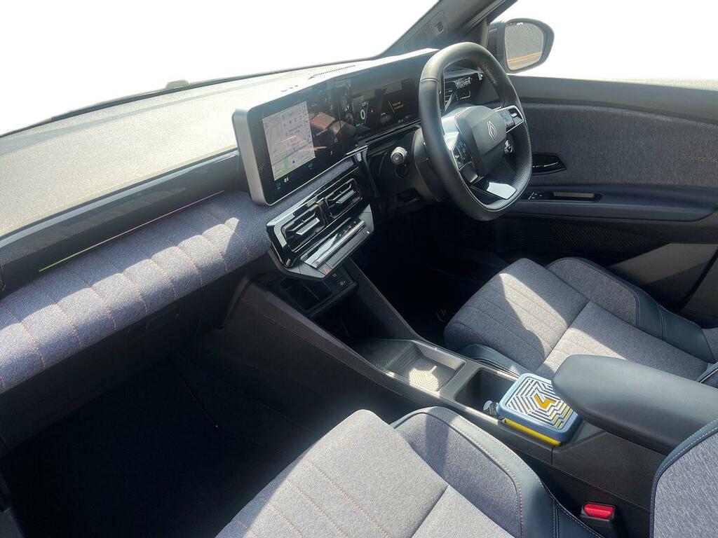 Renault 4 E-Tech 110Kw Techno 52Kwh Comfort Range BA25OUF Grey #3