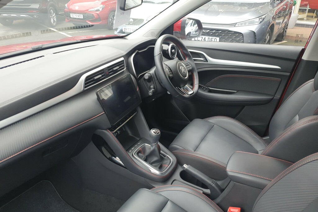 MG ZS 1.5 Vti-tech Exclusive Red
