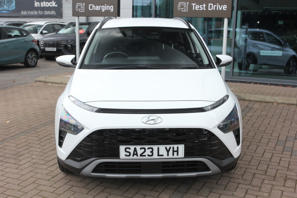 Hyundai Bayon 1.0 Tgdi 120 48V Mhev Premium SA23LYH White #2