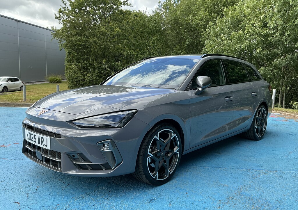 Cupra Leon 1.5 Etsi 150 V2 Dsg KO25WRJ Grey #4