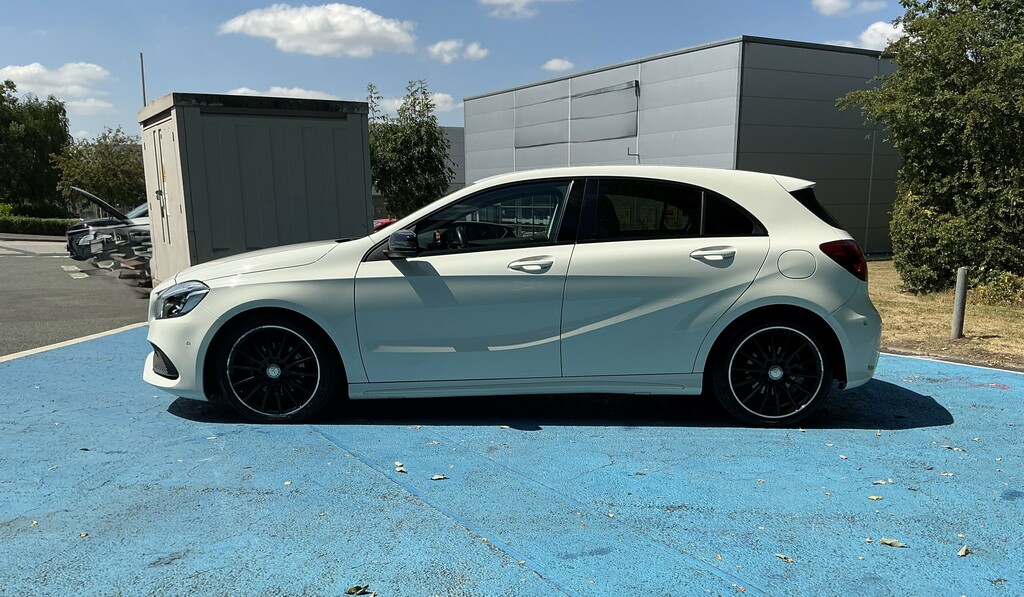 Mercedes-Benz A Class A200d Amg Line Premium DGZ5758 White #5
