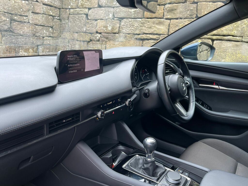 Mazda 3 2.0 E-skyactiv G Mhev Centre-line MV23AHE Blue #2