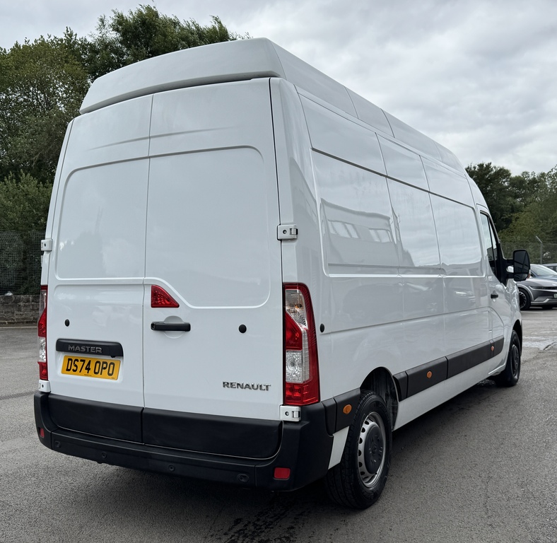 Renault Master Lh35 Blue Dci 135 Start High Roof Van DS74OPO White #6