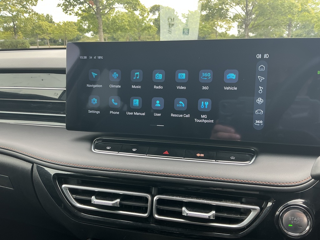 MG HS 1.5 T-gdi 16.6Kwh Trophy Suv Plug-in Hy Black #24