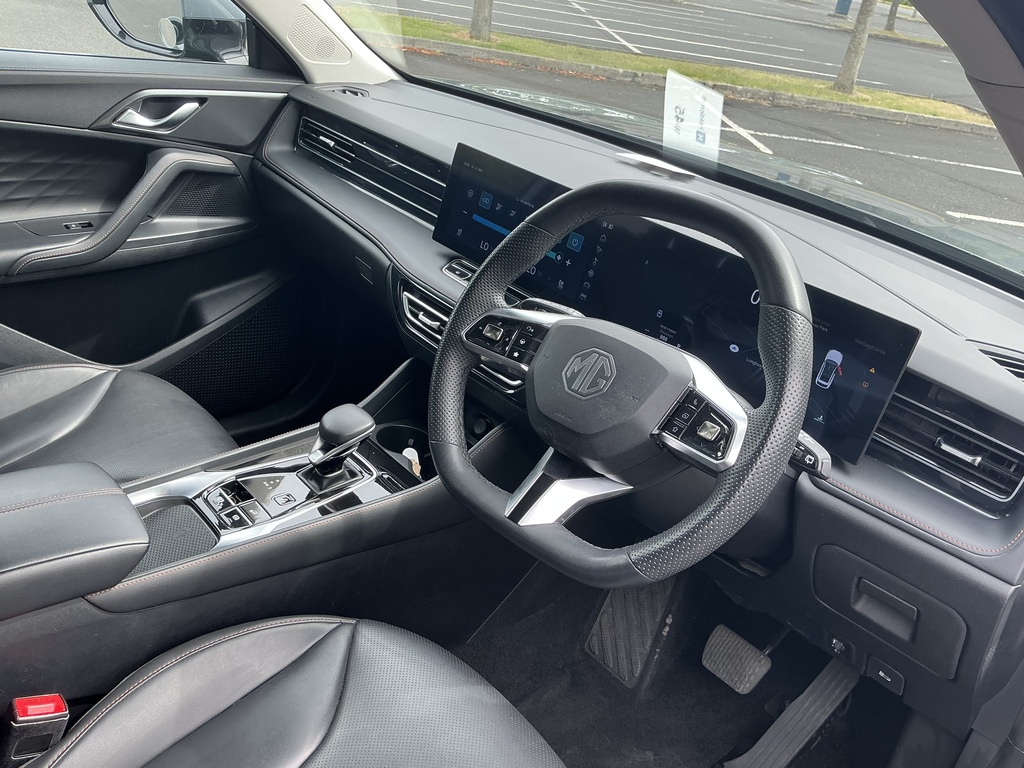 MG HS 1.5 T-gdi 16.6Kwh Trophy Suv Plug-in Hy Black #17