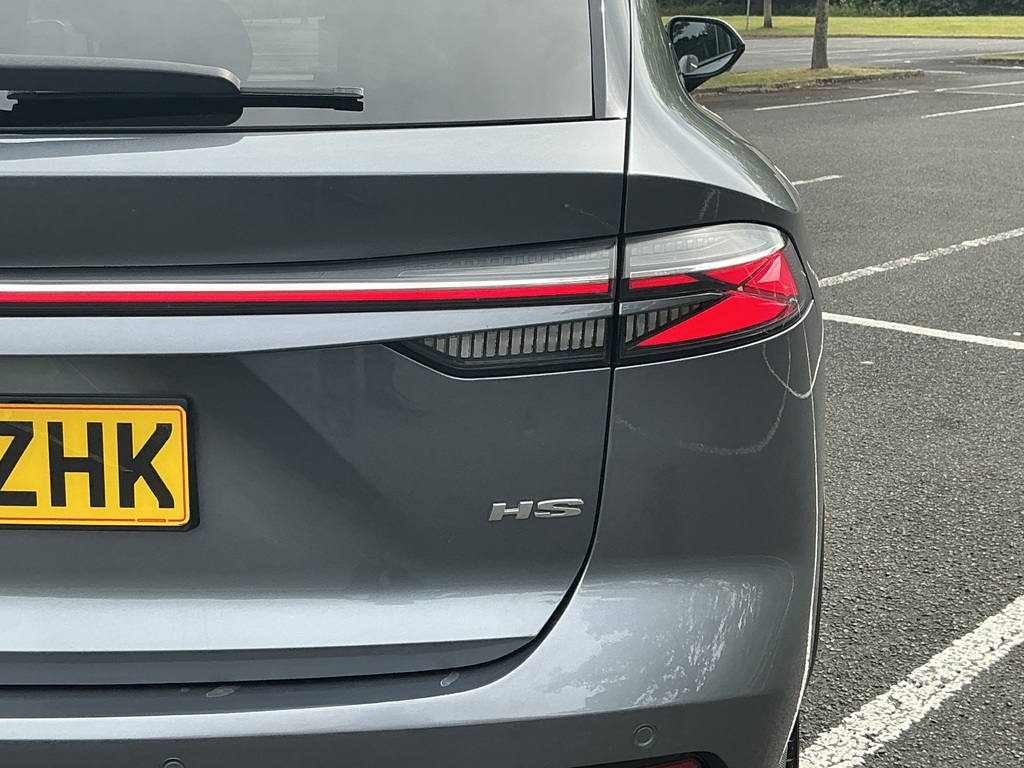 MG HS 1.5 T-gdi 16.6Kwh Trophy Suv Plug-in Hy Black #12