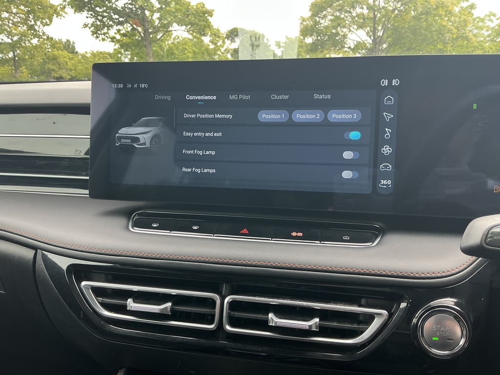 MG HS 1.5 T-gdi 16.6Kwh Trophy Suv Plug-in Hy Black #28