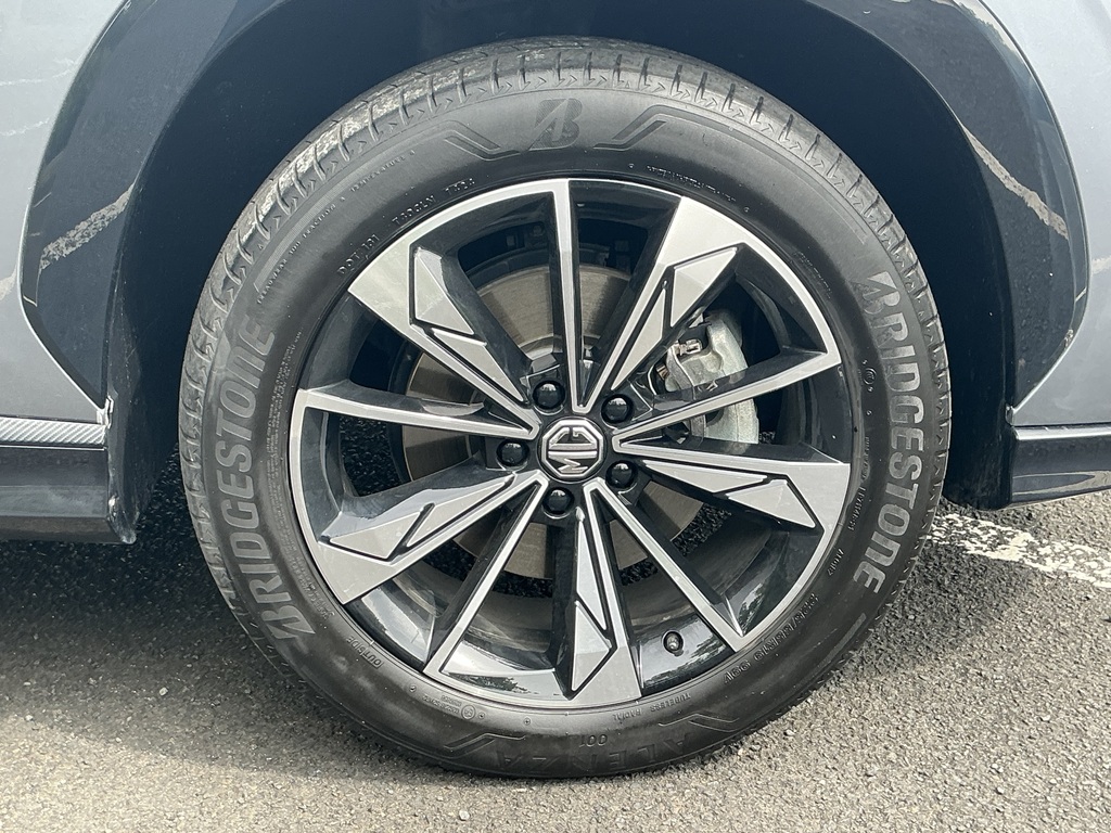MG HS 1.5 T-gdi 16.6Kwh Trophy Suv Plug-in Hy Black #14