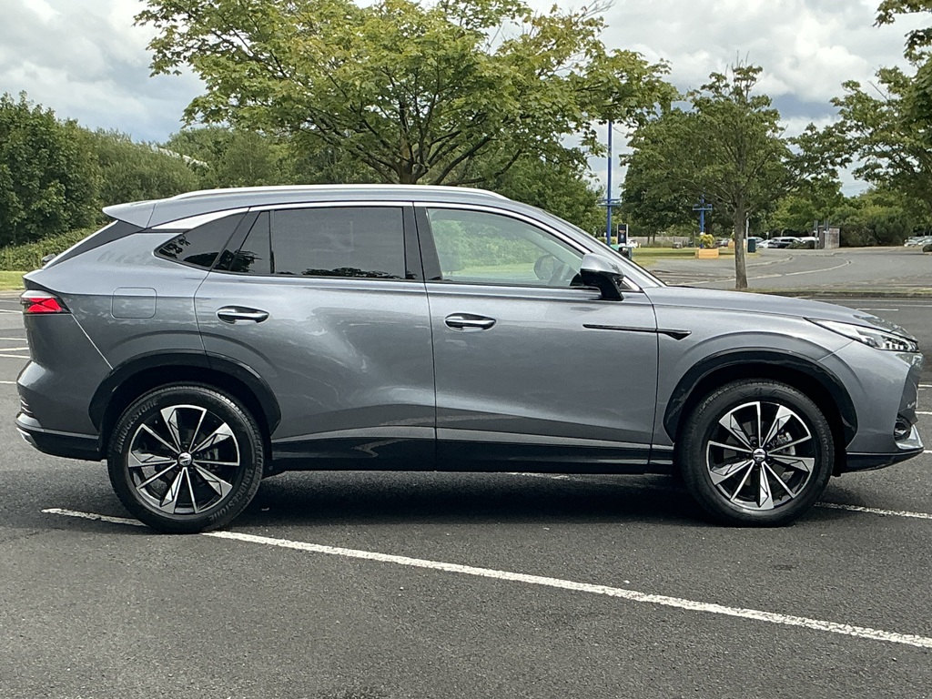 MG HS 1.5 T-gdi 16.6Kwh Trophy Suv Plug-in Hy Black #9