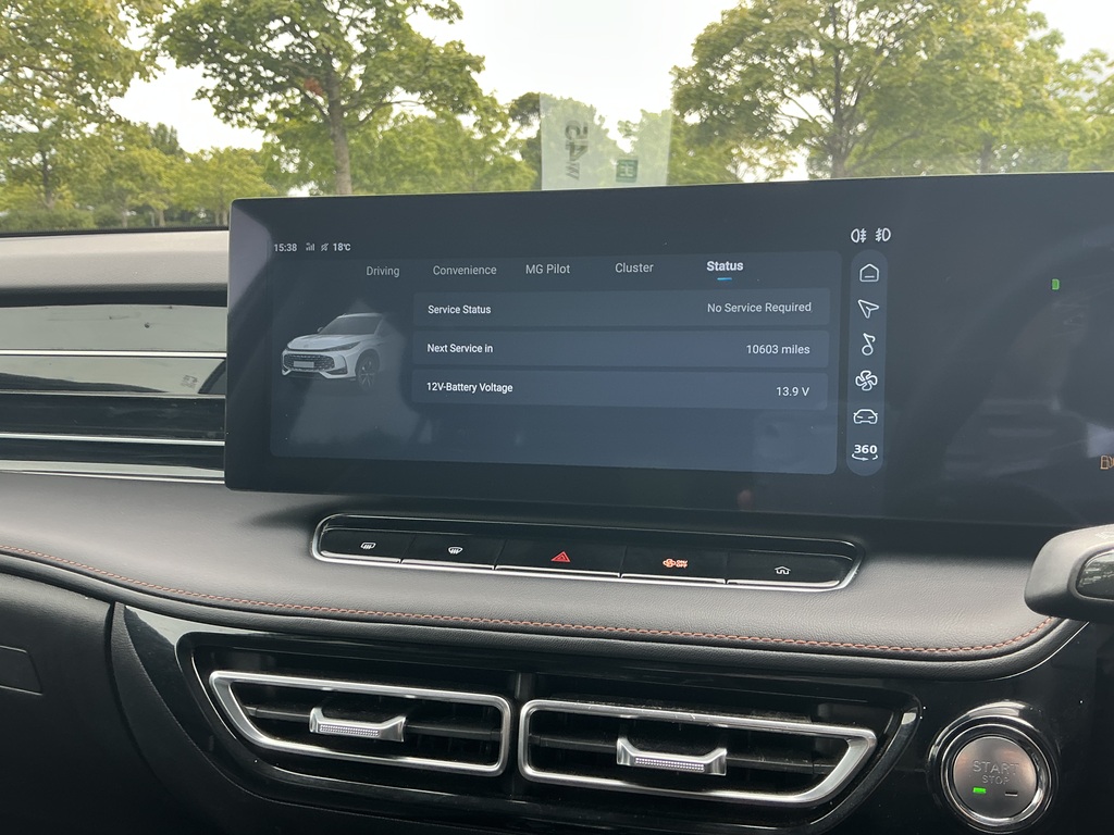 MG HS 1.5 T-gdi 16.6Kwh Trophy Suv Plug-in Hy Black #31