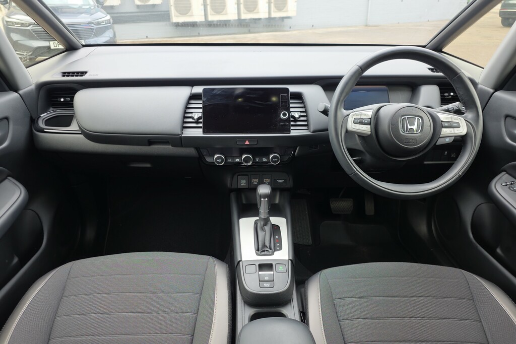 Honda Jazz 1.5 I-mmd Hybrid Crosstar Advance Ecvt FM73TXE Black #4