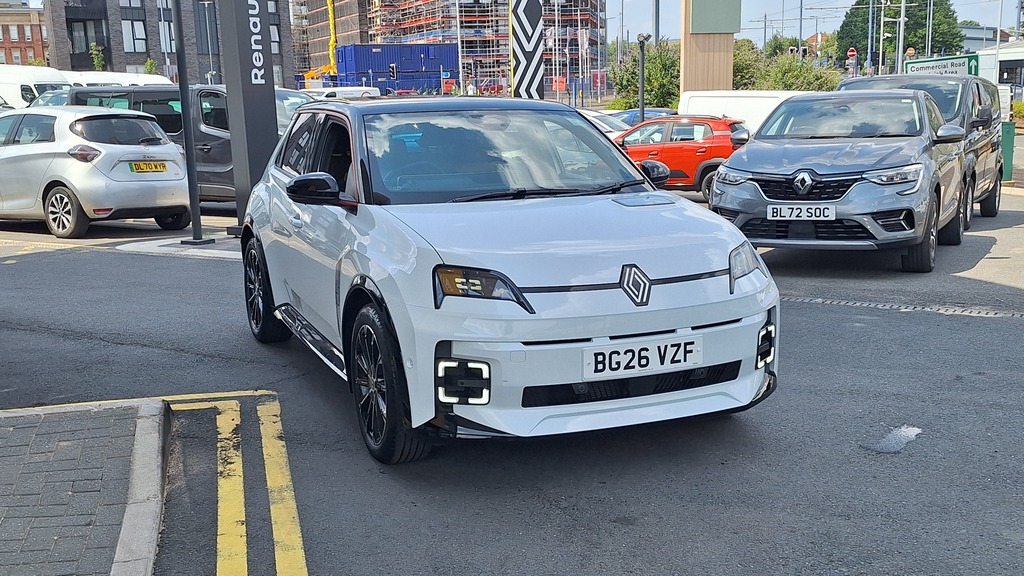 Renault 5 E-Tech 110Kw Iconic Five Comfort Range 52Kwh Black