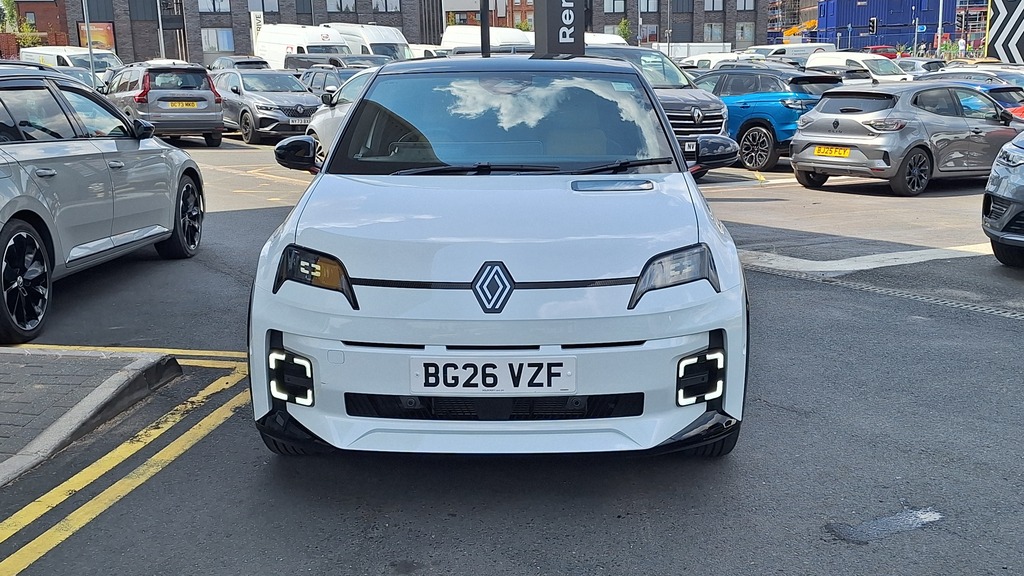 Renault 5 E-Tech 110Kw Iconic Five Comfort Range 52Kwh Black #2