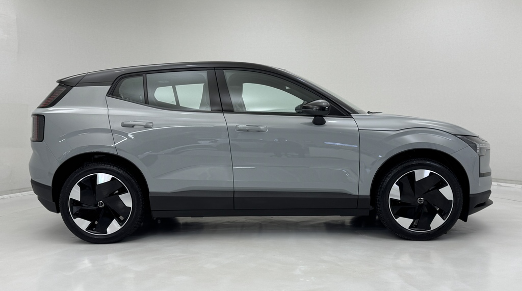 Volvo EX30 200Kw Sm Extended Range Plus 69Kwh DT26LSV #2