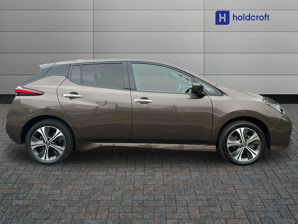 Nissan Leaf 160Kw E N-connecta 62Kwh Brown #2