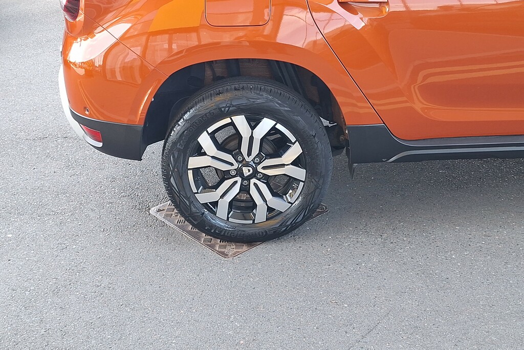 Dacia Duster 1.0 Tce 100 Bi-fuel Prestige Orange #4
