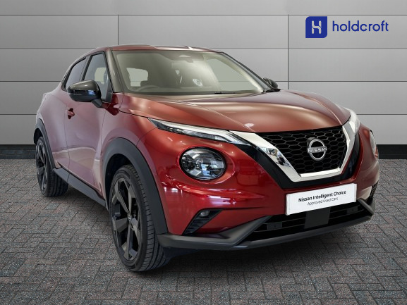 Nissan Juke 1.0 Dig-t Tekna Red