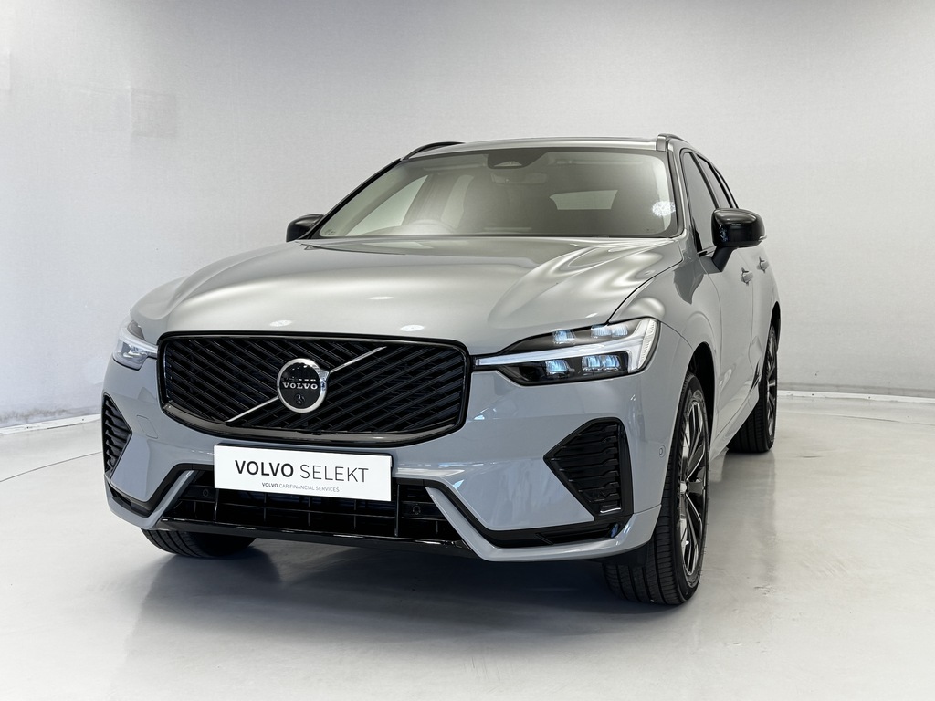 Volvo XC60 2.0 B5p Plus Dark Awd Geartronic Grey #4