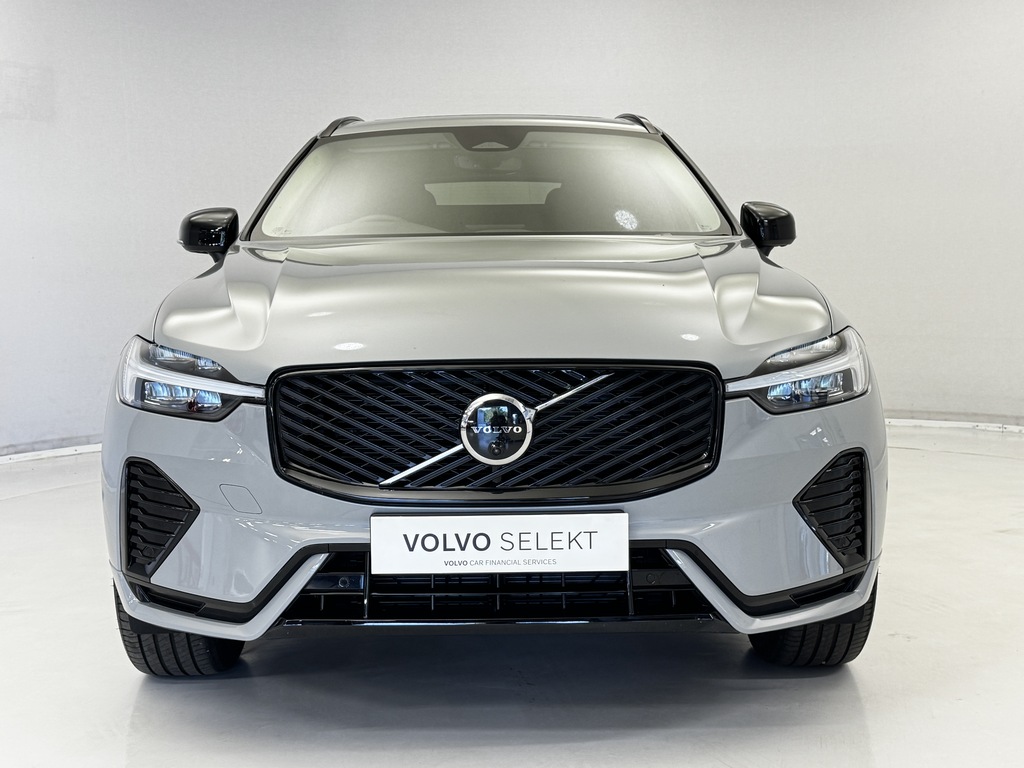 Volvo XC60 2.0 B5p Plus Dark Awd Geartronic Grey #3