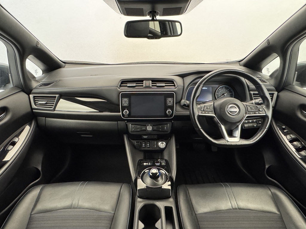 Nissan Leaf 110Kw N-connecta 39Kwh Grey #3