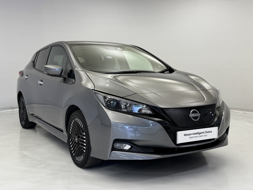 Nissan Leaf 110Kw N-connecta 39Kwh Grey #2