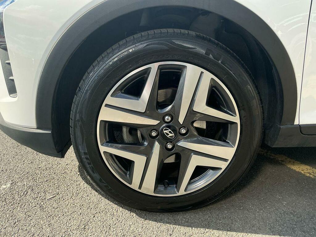 Hyundai Bayon 1.0 Tgdi 48V Mhev Premium Dct White #12