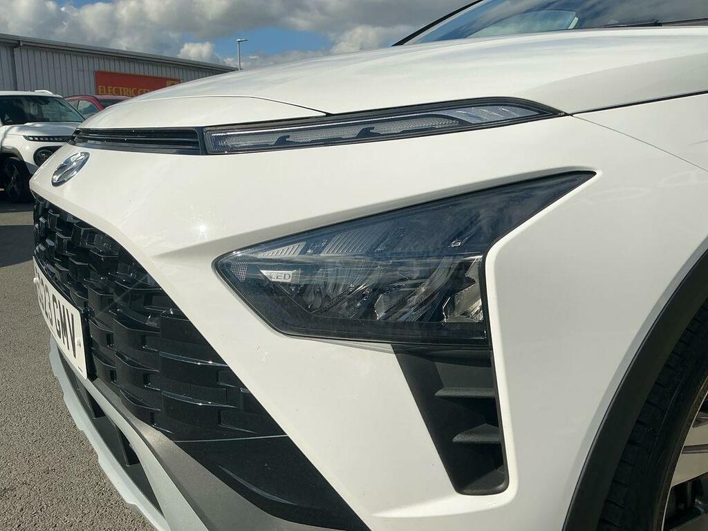 Hyundai Bayon 1.0 Tgdi 48V Mhev Premium Dct White #8