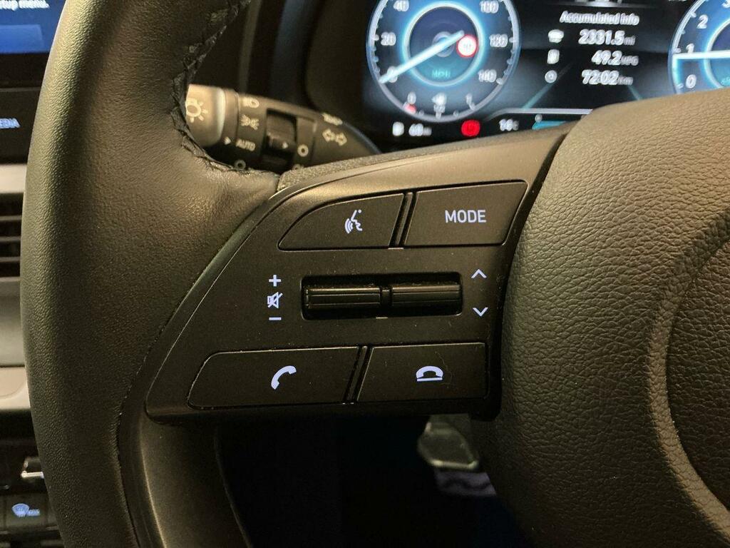 Hyundai Bayon 1.0 Tgdi 48V Mhev Premium Dct White #24