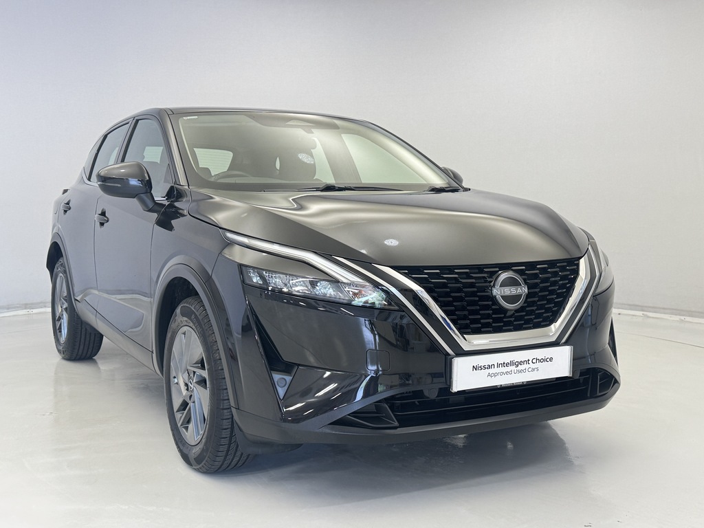 Nissan Qashqai 1.3 Dig-t Mh Acenta Premium Black #2