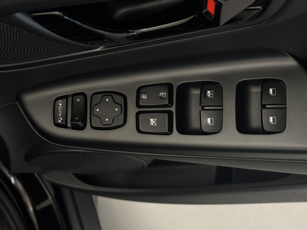 Hyundai Kona T-gdi Play Black #15