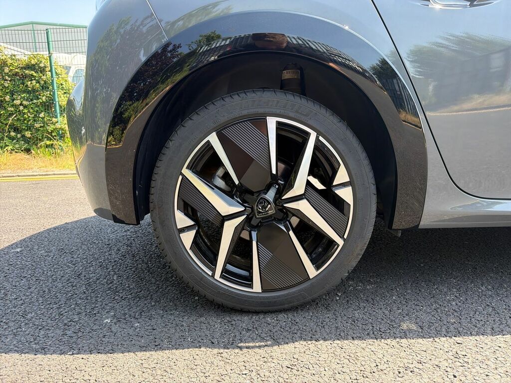 Peugeot 208 1.2 Puretech 100 Gt Grey #4