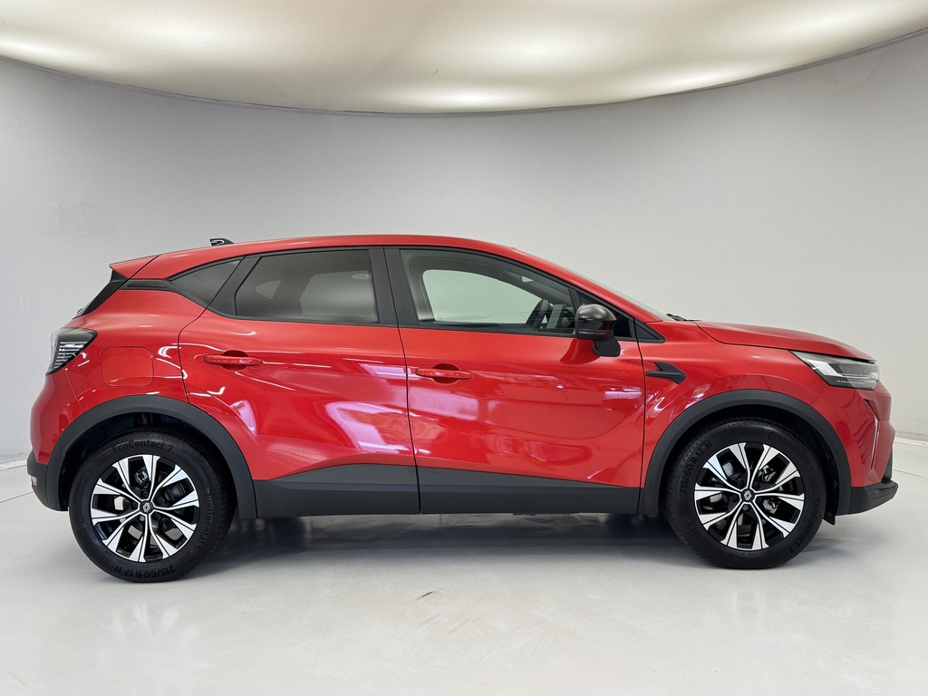 Renault Captur 1.6 E-tech Full Hybrid 145 Evolution BM25JKJ Red #4