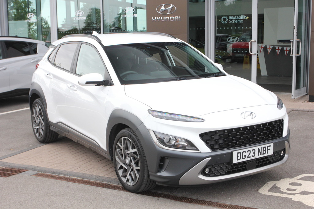 Hyundai Kona 1.6 Gdi Hybrid Premium Dct White