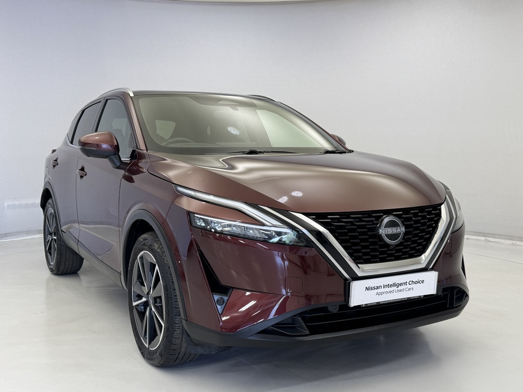 Nissan Qashqai 1.3 Dig-t Mh Tekna Red #2