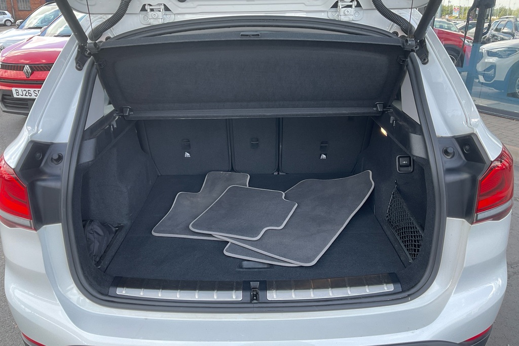 BMW X1 Sdrive 18I 136 Sport Silver #27